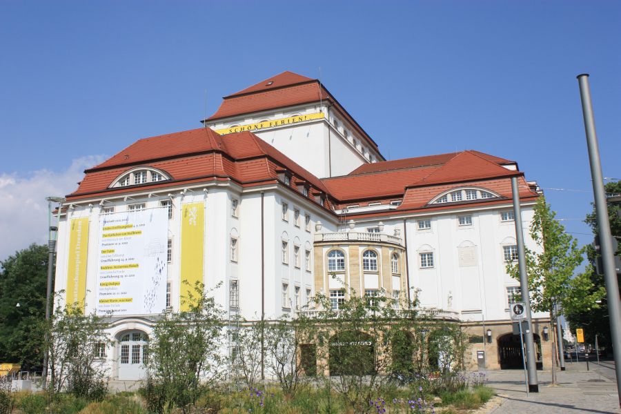 staatsschauspielhaus_3